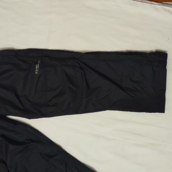 Red ledge unisex windbreaker pants - Picture 4 of 11